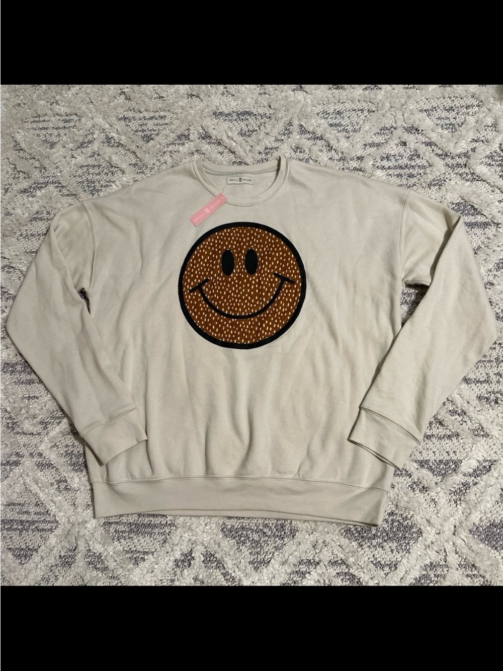 NWT Skull House Designs Smiley Crewneck Oversized  Sweatshirt - Size M/L